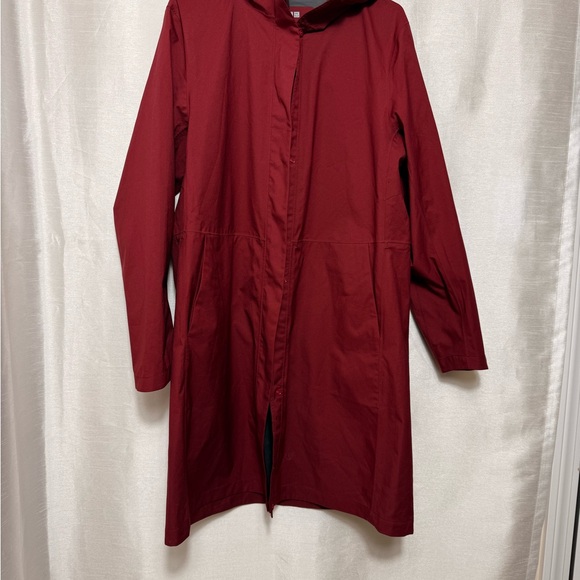 Women's Red Hooded Jacket - Picture 3 of 6